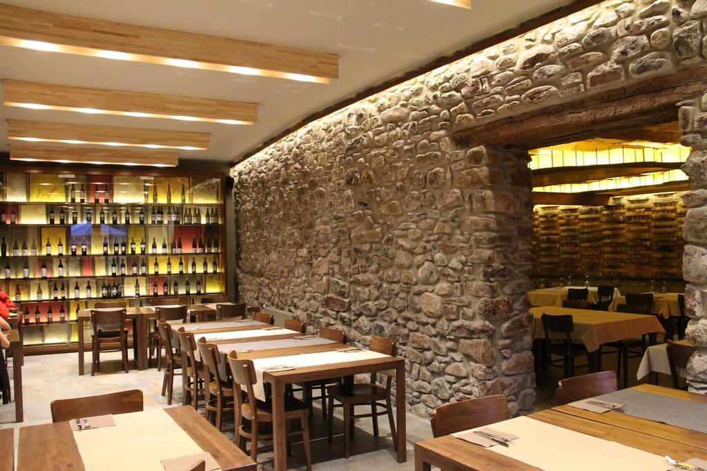 Diamo Hotel